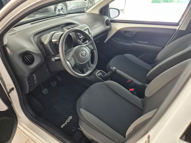 Toyota Aygo AYGO x + Radio nachger&uuml;stet