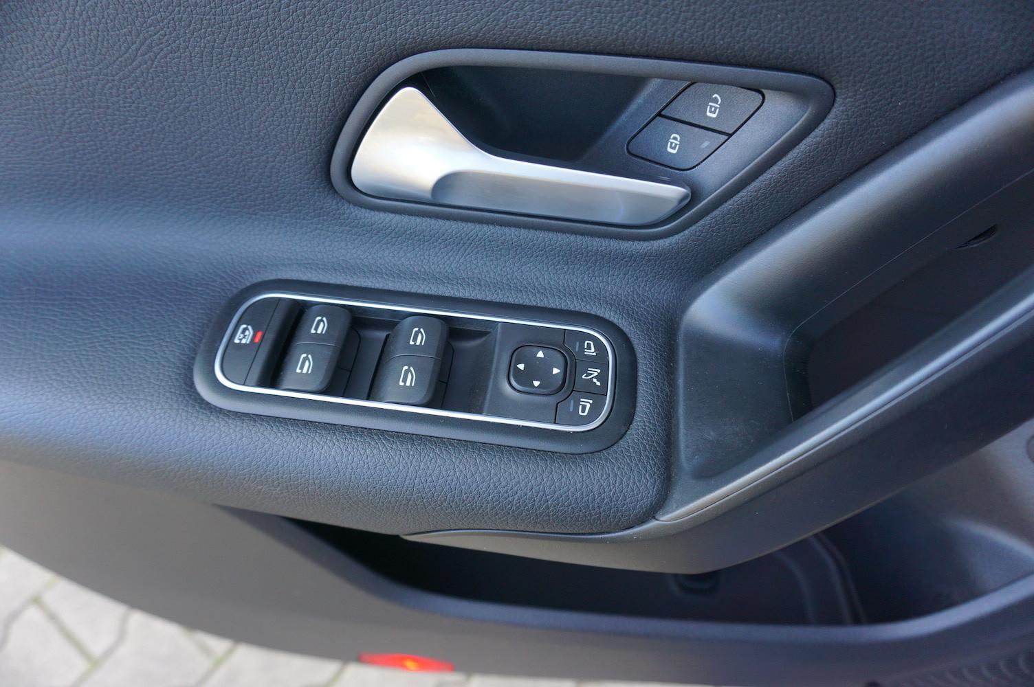 Mercedes-Benz CLA PANORAMA 14.655 € NETTO, миниатюра 29