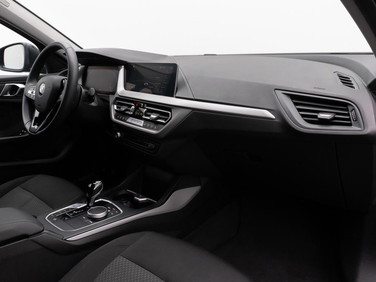 BMW 118 i DAB CockPitPro Geschwindigkeitsreg PDC LED, миниатюра 23