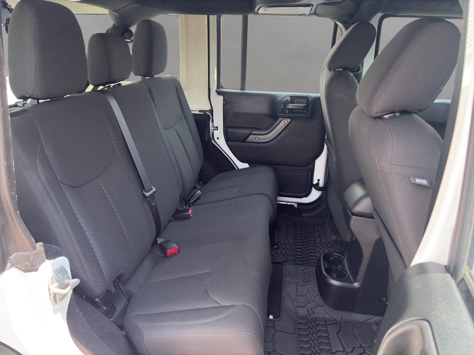 Fahrzeugabbildung Jeep Wrangler 2.8 CRD Aut. Unlimited/HARDTOP/SHZ/AHK/