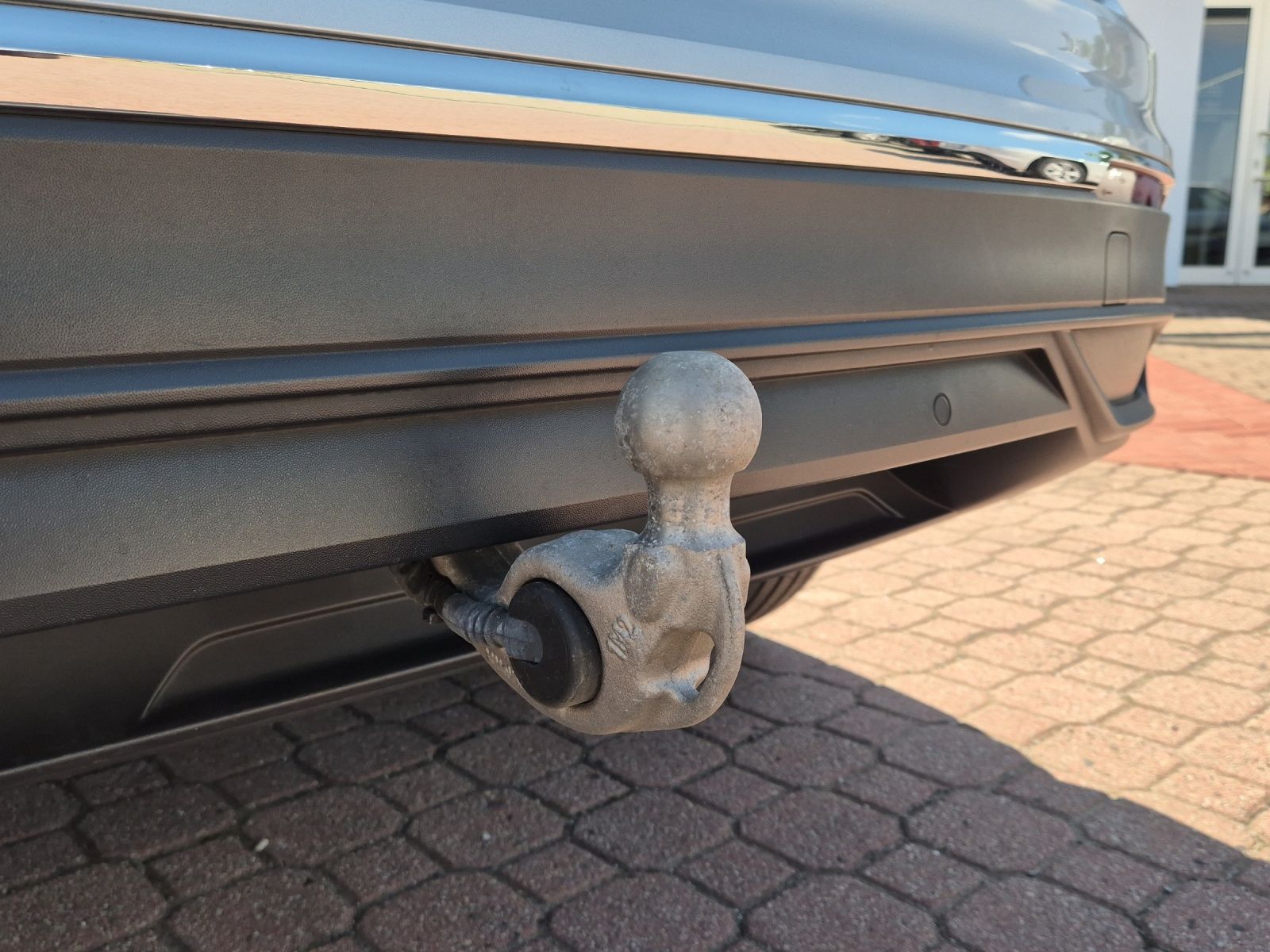 Fahrzeugabbildung Volkswagen Tiguan eHybrid Life DSG Matrix AHK Navi AID ACC