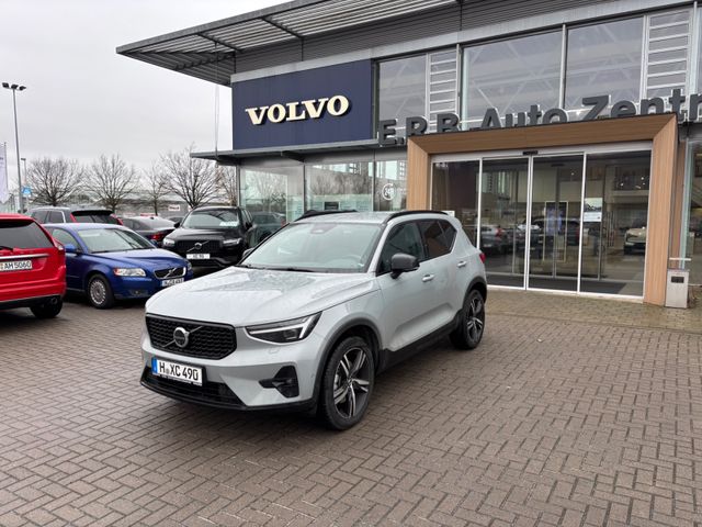 Volvo XC40 B4 Plus Dark