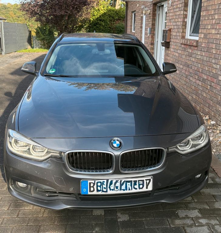 Image of BMW 320