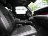 Land Rover Defender 110 5.0 P525 V8 Carpathian LEDER NAVI - Land Rover Defender: Automatik