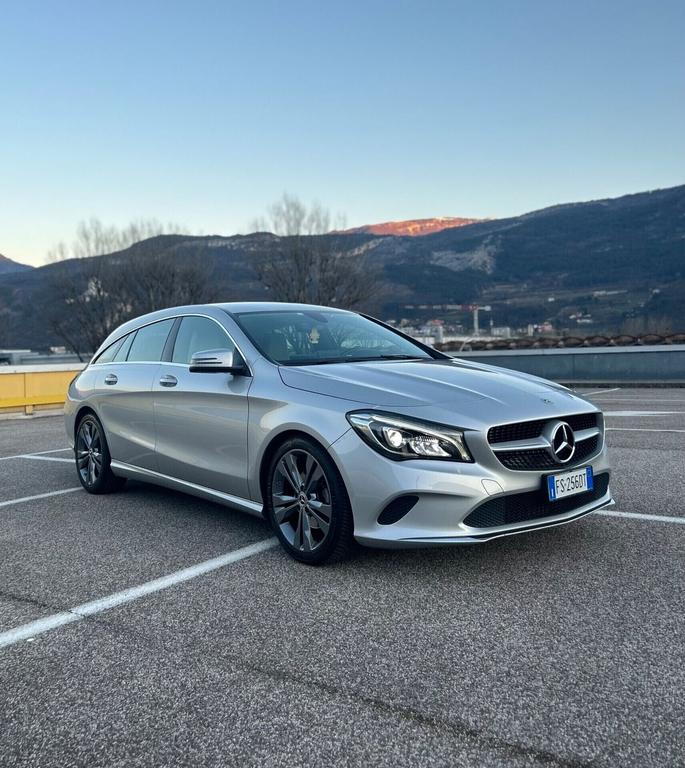 Mercedes-Benz CLA 200