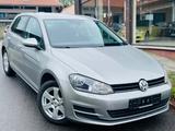 Volkswagen Golf VII Lim. Trendline BMT - Volkswagen Golf mit Benzin-Antrieb: Limousine, Trendline