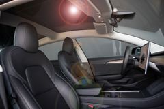 TESLA Model 3 Standard RWD*WMP*ACC*LED*2.Hand*8-fach
