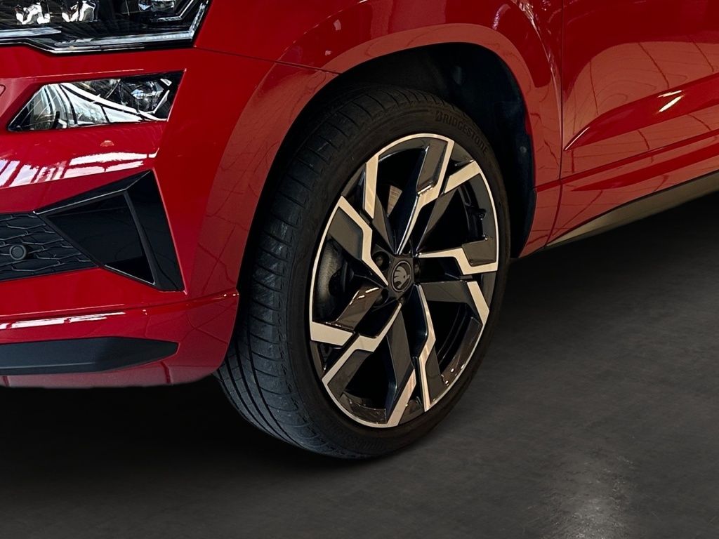 Fahrzeugabbildung SKODA Karoq 2.0 TDI Sportline AHK Memory LED Sport DAB