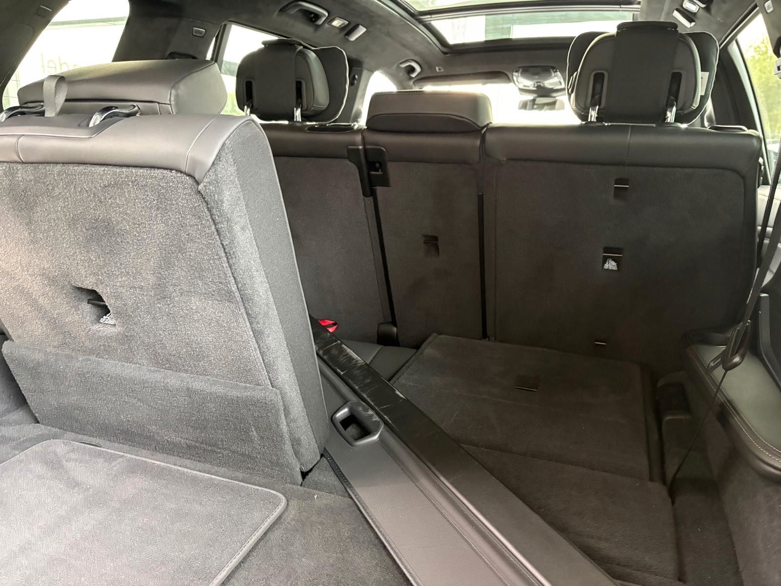 Fahrzeugabbildung BMW X7 xDrive 40 i M Sport/Voll/Skylounge, gestik