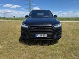 Audi Q7 3.0TDI S-line VOLL*Keyless*SoftClose*HUD*Matr - Audi Q7 Gebrauchtwagen in Frankfurt