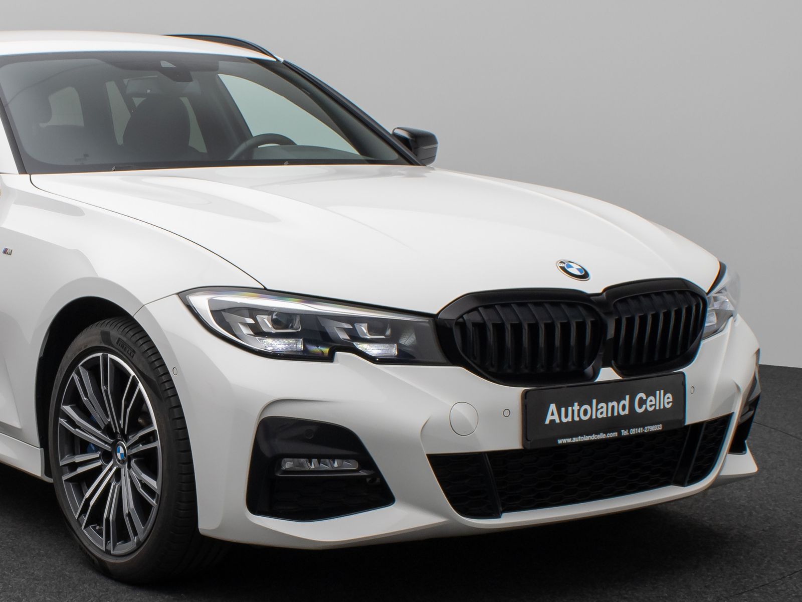 Fahrzeugabbildung BMW 330e M Sport Kamera DAB H/K Geschwind Parkassist