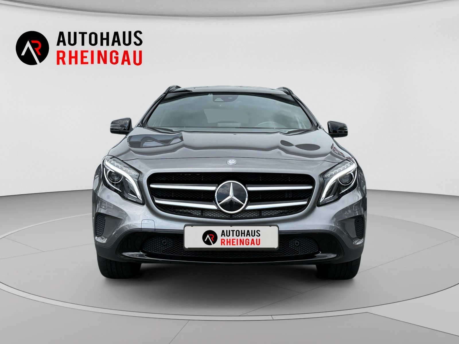 Fahrzeugabbildung Mercedes-Benz GLA 250 Score 4Matic RFK PANO MEMORY