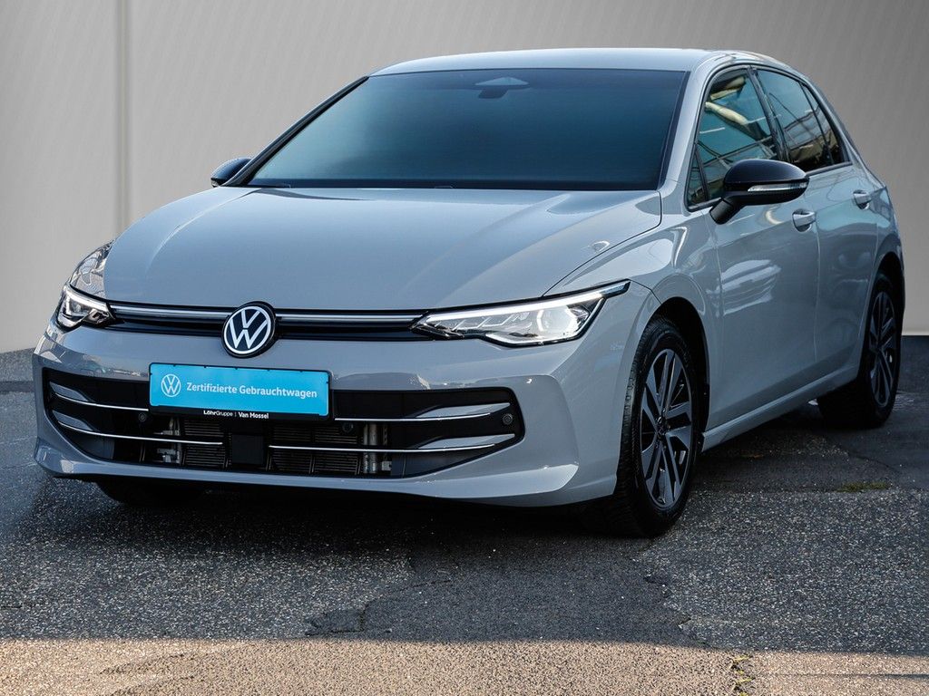 Volkswagen Golf VIII 1.5 eTSI DSG Energy AHK/Navi/RFK imagem 3