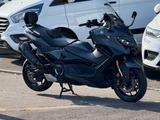Yamaha T-Max 560 Tech Max/Öhlins/Nur 1000KM/ZUBEHÖR - Angebote entsprechen deinen Suchkriterien