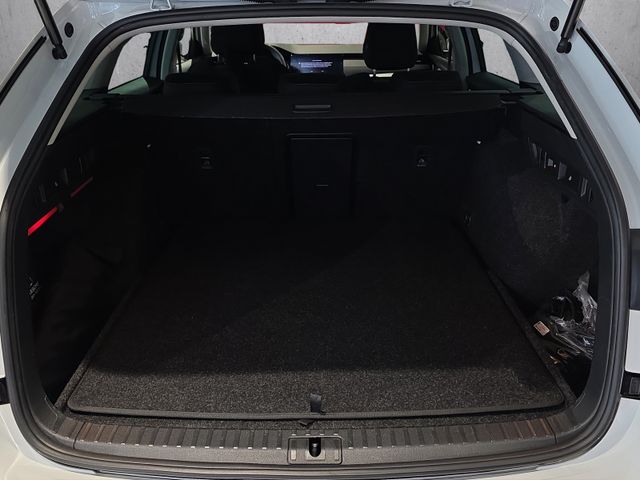 Octavia Combi Tour 2.0 TDI 4x4 DSG*AHK*