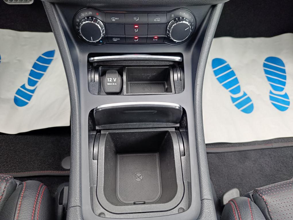 Mercedes-Benz CLA 220