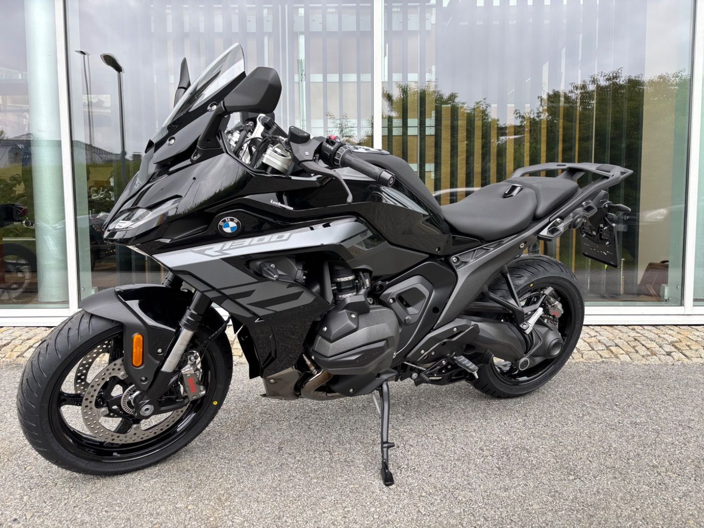 Fahrzeugabbildung BMW R 1300 RS Triple Black 4 Pakete