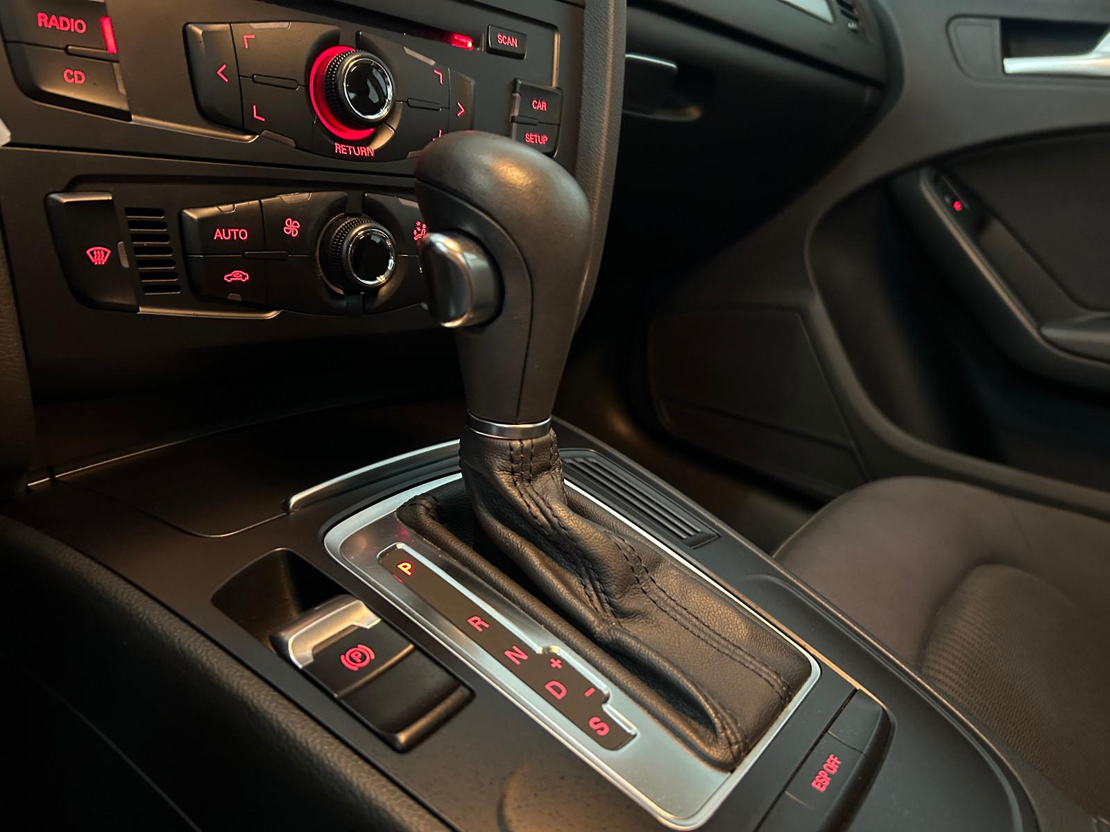Audi A4 Limouine*1.Hand*Automatik*29TKM*Audi S-Heft*