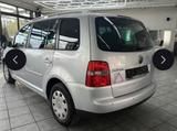 Volkswagen Touran 1.6 FSI Highline, 7-Sitz... - Volkswagen Touran aus 2005: Highline