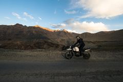 ROYAL ENFIELD Himalayan 450