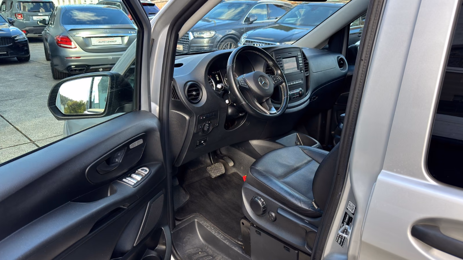 Mercedes-Benz Vito Tourer 119 CDI*Lang*8-Sitzer*2XSchiebetür*