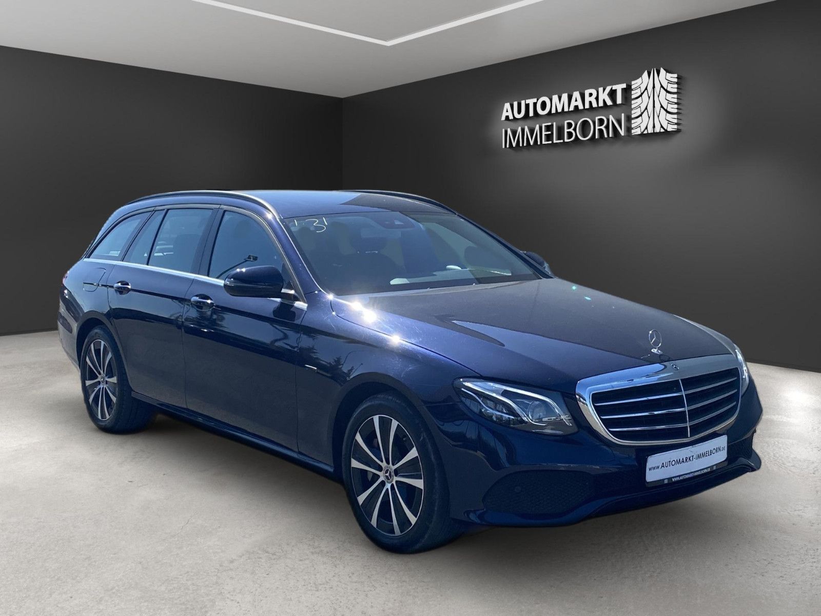 Mercedes E 300 - 1