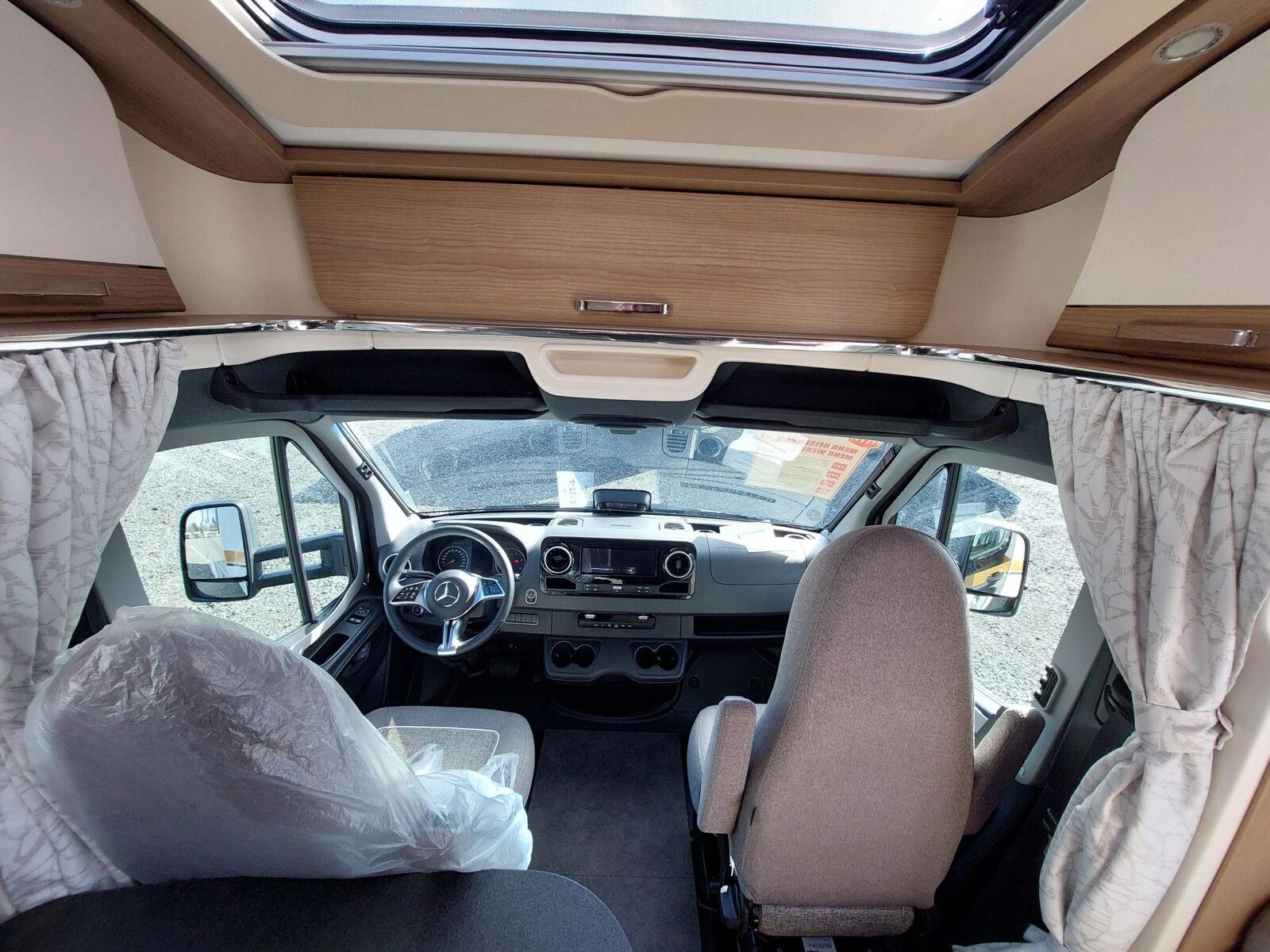 Fahrzeugabbildung Malibu T 450 RB LE lightweight MB TV Markise AKTION
