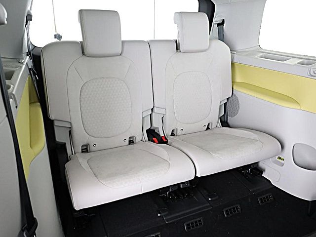 ID. Buzz Pro langer Radstand 7Sitze AHK Winterr.