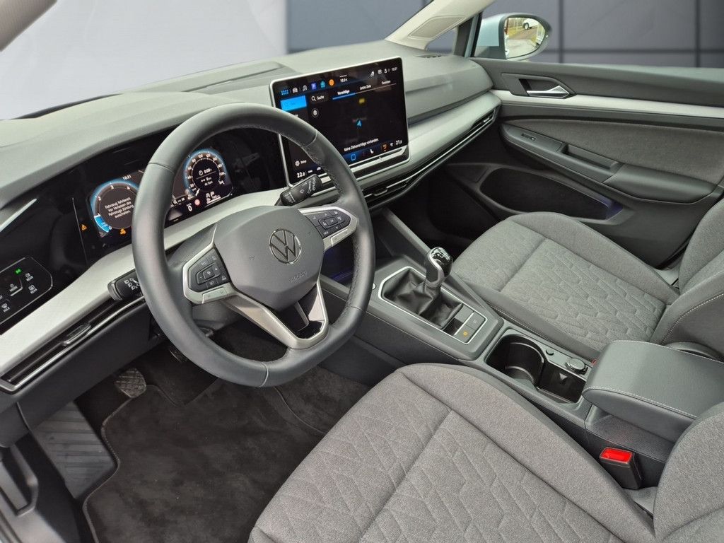 Golf VIII Variant 2.0 TDI Life *LED*AHK*NAVI*DAB