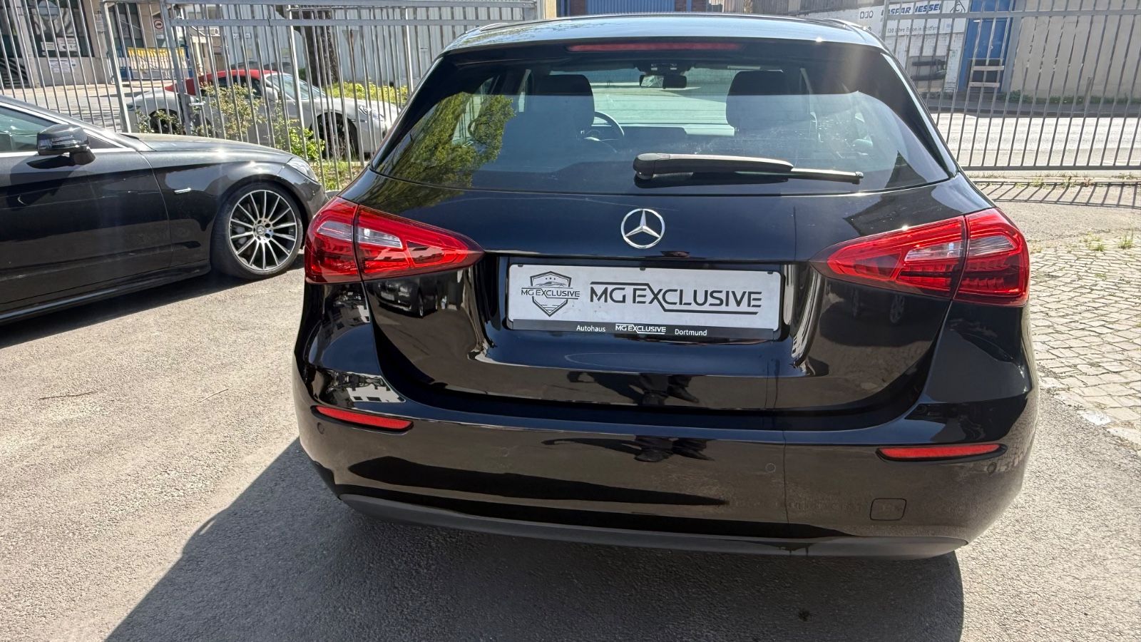 Fahrzeugabbildung Mercedes-Benz A 180 d