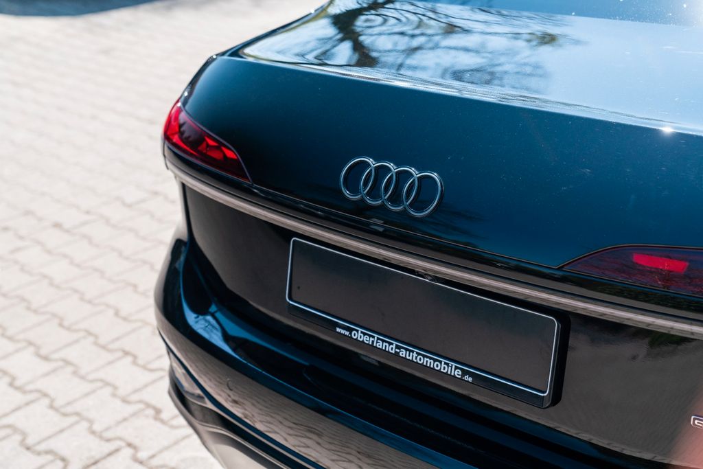 AUDI A6 TDI quattro/ LUFTFAHR./ 21"/ TECH PRO/ S LINE AUDI A6 TDI quattro/ LUFTFAHR./ 21"/ TECH PRO/ S LINE