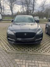 Jaguar F-Pace F-PACE Pure 30d AWD . Motor .Problem !!