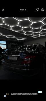 Mercedes-Benz 200 - schwarze Mercedes-Benz 200