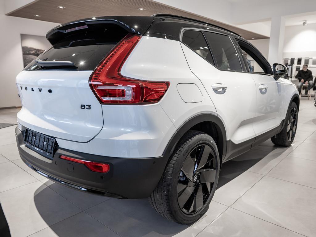 Volvo XC40 B3 Plus Black Edition ACC FACEL. LED 360°
