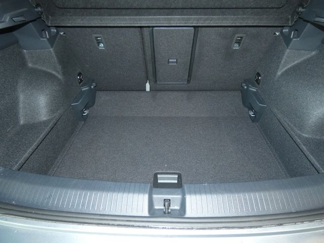 T-Roc 2.0 TDI Style DSG Black Style AHK 19 Zoll