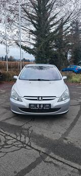 Peugeot 307 1.6 Premium TÜV NEU 83TKM VB - Peugeot 307 Premium mit Benzin-Antrieb