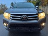 Toyota Hilux Double Cab Comfort 4x4 2.4 D *SHZ*AHK*HARD - Toyota Hilux Comfort Gebrauchtwagen