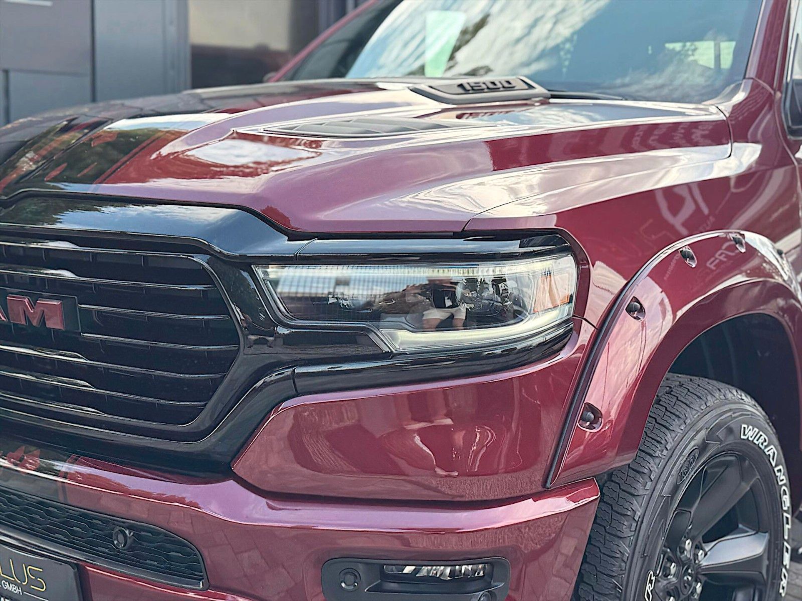 Fahrzeugabbildung Dodge RAM 5.7 V8 HEMI 4x4 LIMITED NightEdition Offroad