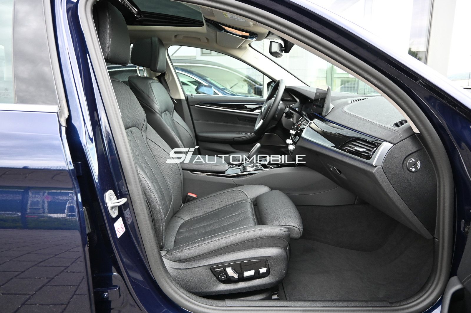Fahrzeugabbildung BMW 530d xDr. Touring Luxury °UVP 100.360€°TRAUM°360