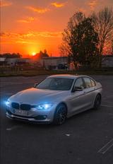 BMW 330d xDrive Automatic (FESTPREIS) - BMW 330 aus 2013