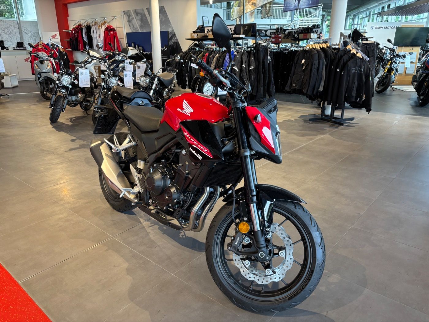 Fahrzeugabbildung Honda CB 500 Hornet 2025 alle Farben verfügbar