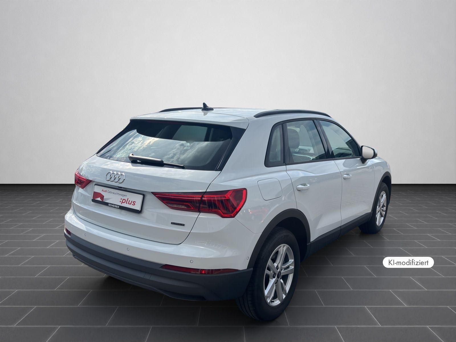 Audi Q3 40 TDI quattro S tronic RFK MMI 3J Anschlussg imagem 2