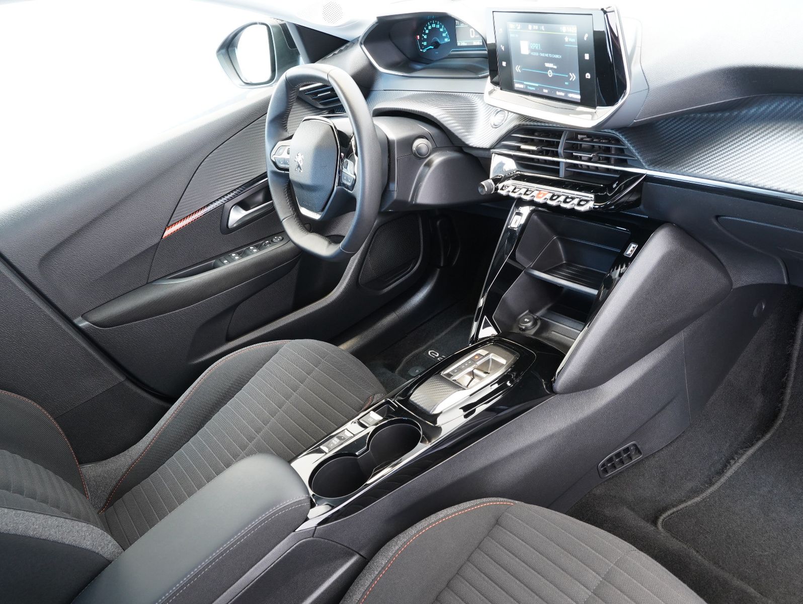 Fahrzeugabbildung Peugeot 208 e- Active Pack PDC/LED/11KW/SOH/LM16"