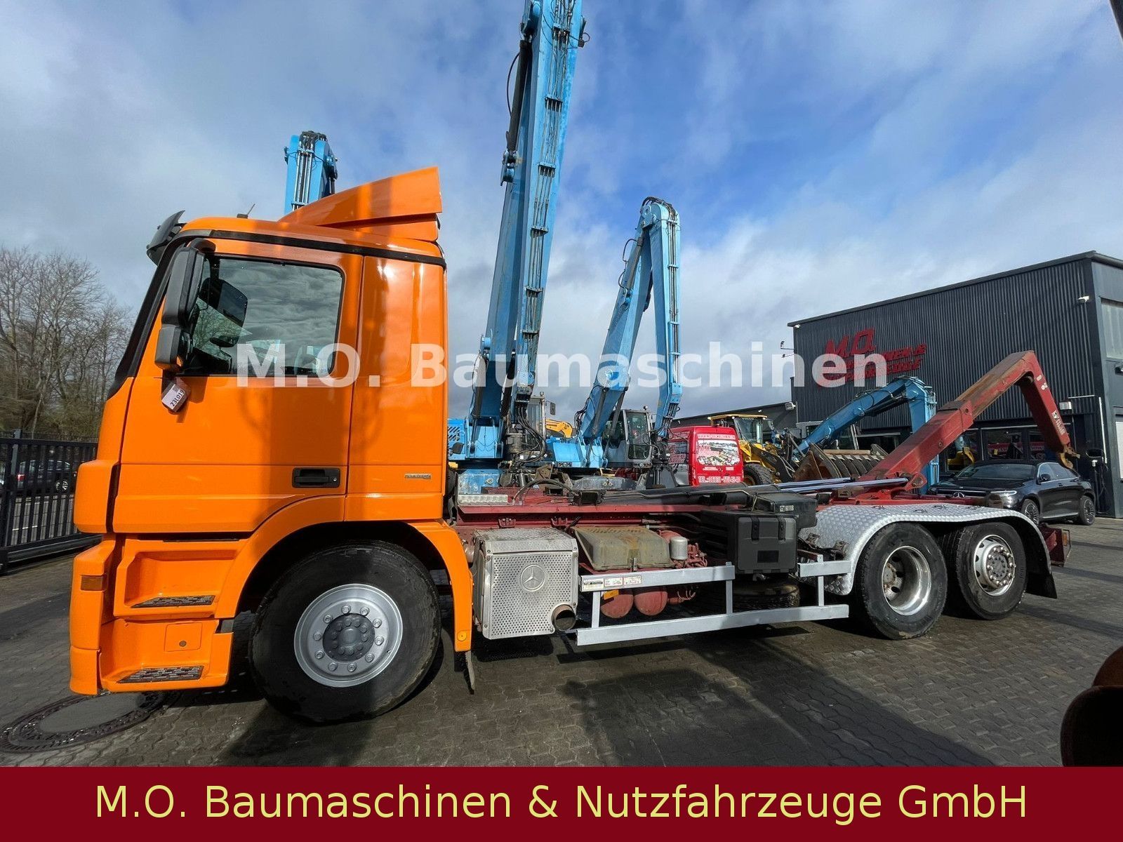 Fahrzeugabbildung Mercedes-Benz Actros 2544 / 6x2/