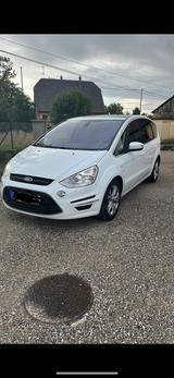 Ford S-Max Titanium - gebrauchte Ford S-Max aus dem Jahr 2013
