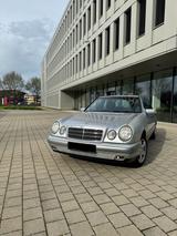 Mercedes-Benz Mercedes Benz E200 ( NOTVERKAUF ) - gebrauchte Mercedes-Benz E 200 aus dem Jahr 1997
