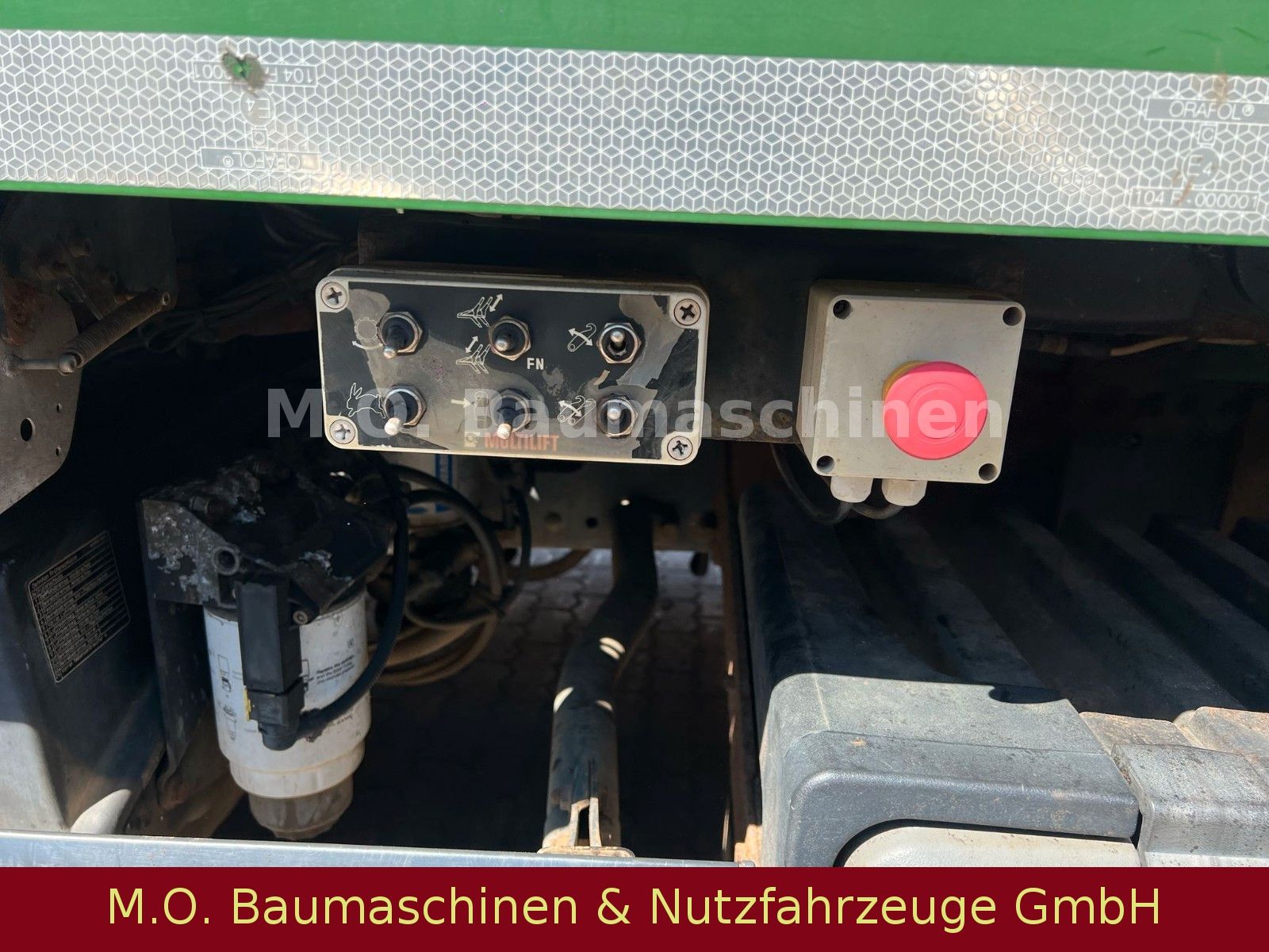 Fahrzeugabbildung MAN TGX 18.460 / 4x2 / Euro 6 / Hiab Skiploader /