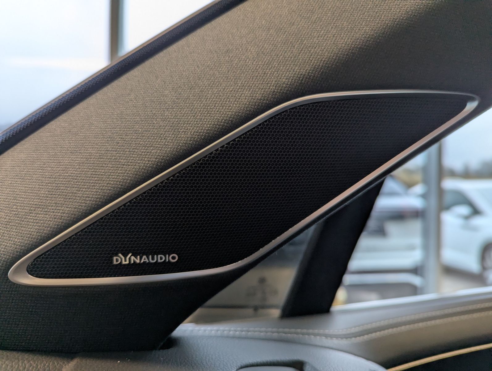 VW Touareg 3.0TDI 4M R-Line VOLL Black 22" UPE 114T - Image 26