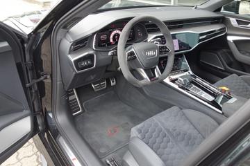 2025 AUDI RS6 photo 9
