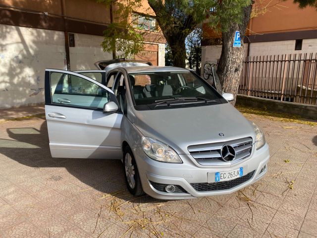 Mercedes-Benz Mercedes-benz B 180 B 180 CDI Sport